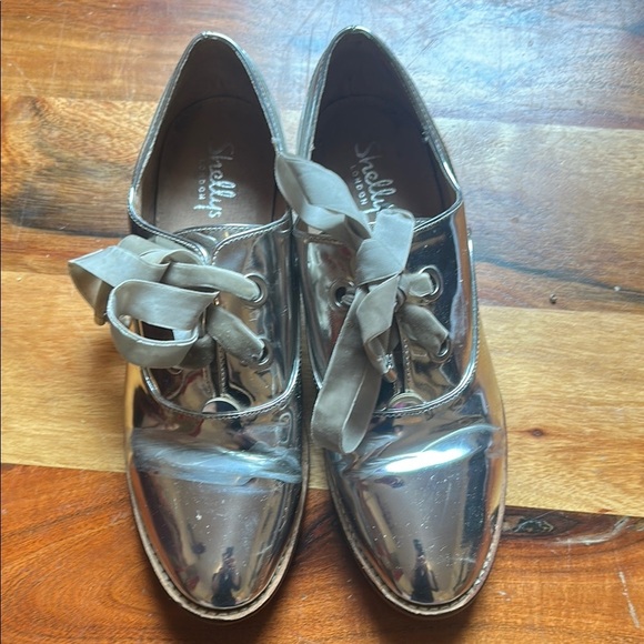 Mirrored (silver) Shelley of London Oxford Flats Size 40 - Picture 1 of 2